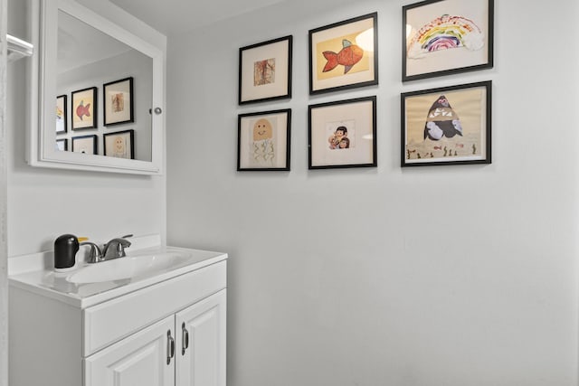 16401 Clark Ln, Tinley Park, IL 60477 - bathroom featuring vanity