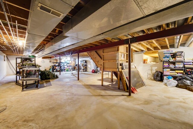 12850 S Westport Dr, Palos Park, IL 60464 - unfinished basement with stairs