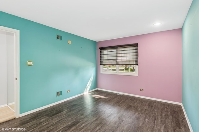 3071 Plum Island Dr, Northbrook, IL 60062 - spare room featuring wood finished floors and recessed lighting