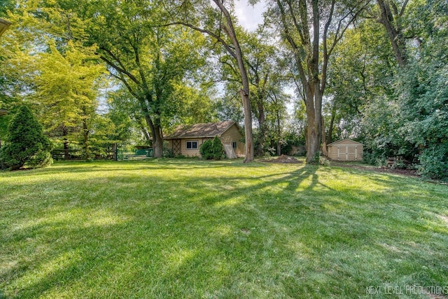 7N107 Hastings Dr, Saint Charles, IL 60175 - view of green lawn with a storage shed
