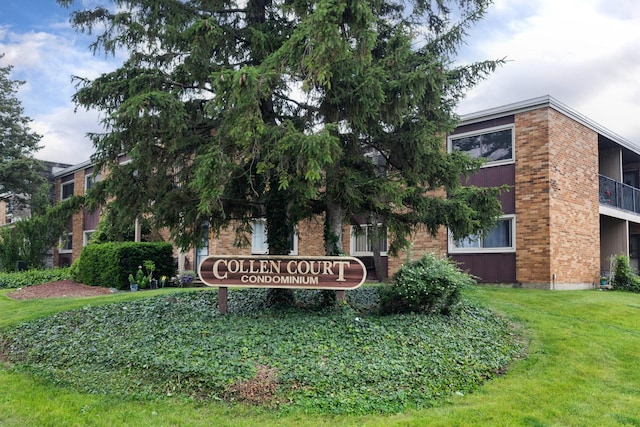 1320 Lore Ln Unit 2-201, Lombard, IL 60148 - community sign with a lawn