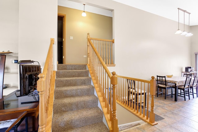 21023 Siegel Dr, Crest Hill, IL 60403 - view of stairway