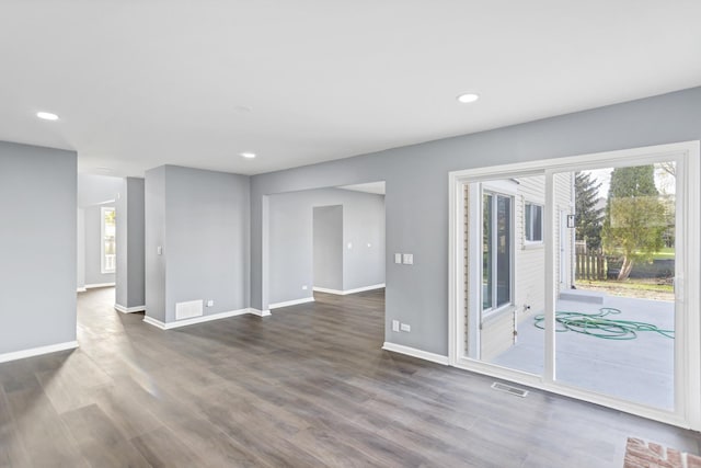 8 Cheswick Ct, Schaumburg, IL 60194 - unfurnished room featuring wood finished floors and recessed lighting