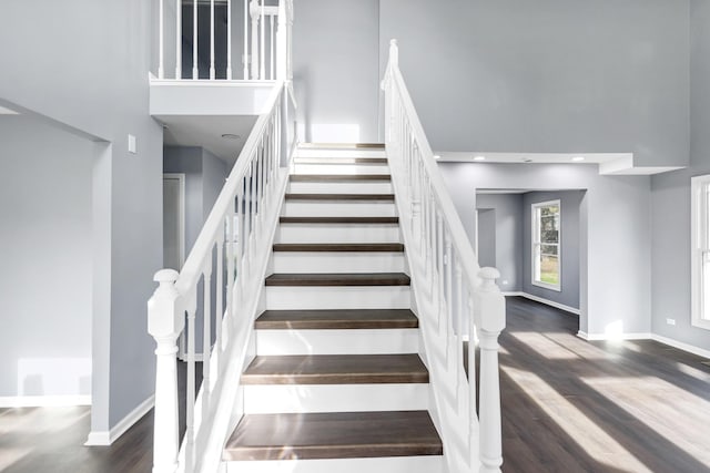 8 Cheswick Ct, Schaumburg, IL 60194 - stairway featuring a high ceiling and wood finished floors