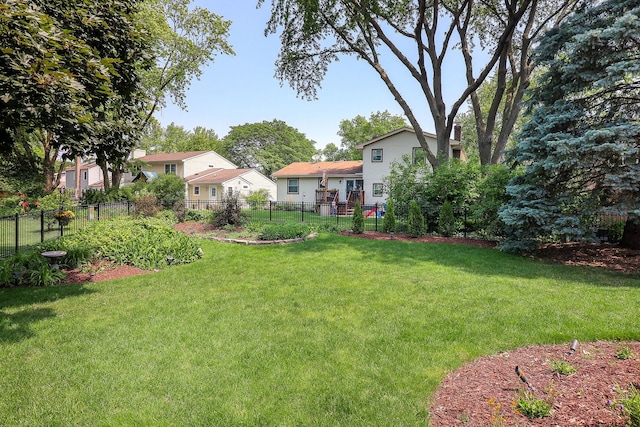 1549 Preston Rd, Naperville, IL 60563 - view of yard with a residential view