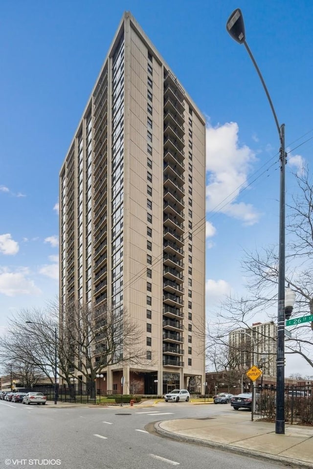 2605 S Indiana Ave Unit 2201, Chicago, IL 60616 - photo 1