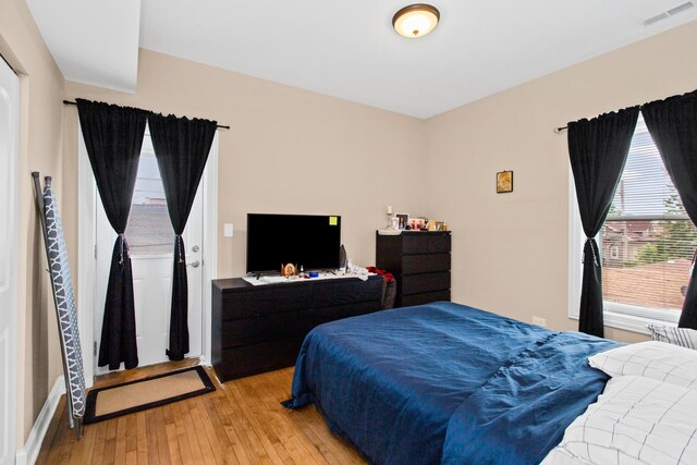 5353 W Belle Plaine Ave, Chicago, IL 60641 - photo 8