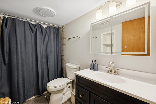 345 Catalpa Ave, Roselle, IL 60172 - bathroom with vanity, a shower with curtain, and wood finished floors