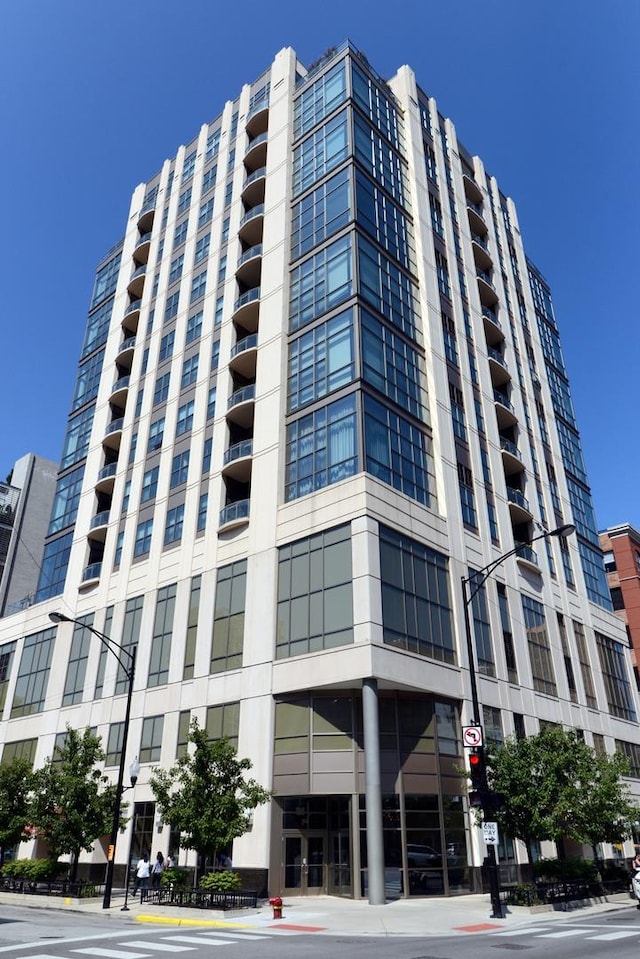 150 W Superior St Unit 1103, Chicago, IL 60654 - view of apartment building / complex
