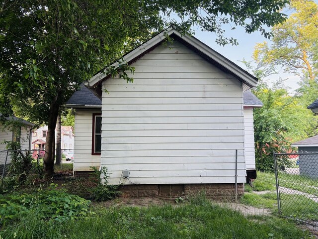 325 Webster Ave, Rockford, IL 61102 - photo 3