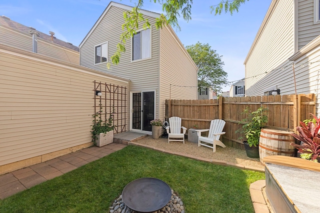 802 Symphony Dr, Aurora, IL 60504 - rear view of house