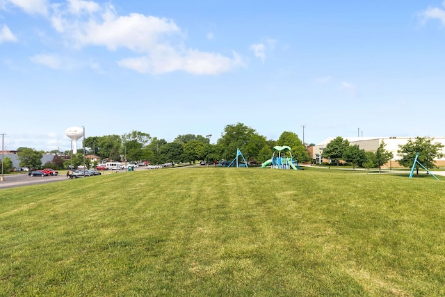 6540 W 94th Pl Unit 1A, Oak Lawn, IL 60453 - view of property's community featuring a yard