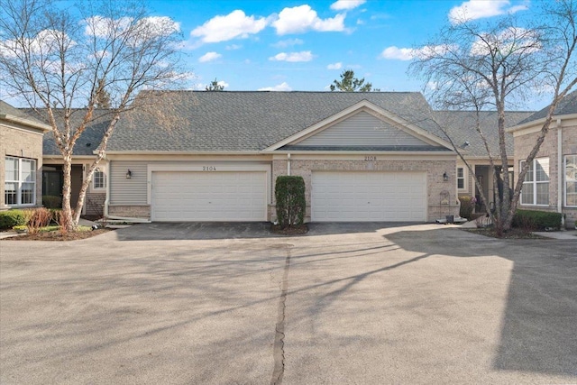 2104 Carillon Dr Unit 2104, Grayslake, IL 60030 - photo 2