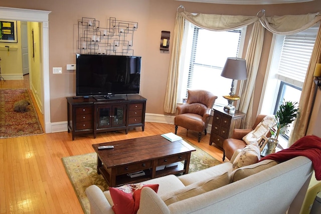 4623 N Beacon St Unit 3N, Chicago, IL 60640 - living area featuring light wood-style flooring