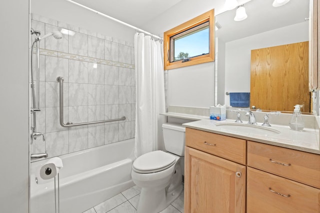 712 S Finley Rd, Lombard, IL 60148 - full bathroom with vanity and shower / tub combo