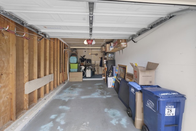 78 Holmes Way Unit W1, Schaumburg, IL 60193 - garage featuring a garage door opener