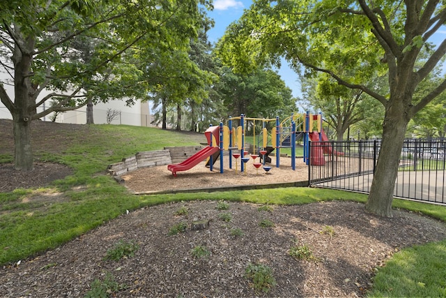 78 Holmes Way Unit W1, Schaumburg, IL 60193 - view of community jungle gym