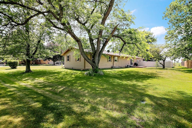 400 W Adams St, Danforth, IL 60930 - view of yard