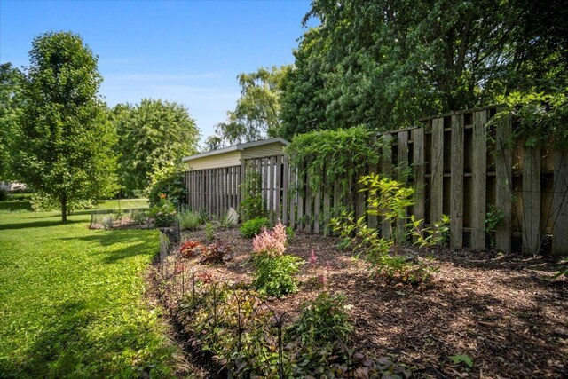 2 Kensington Cir, Bloomington, IL 61704 - photo 45