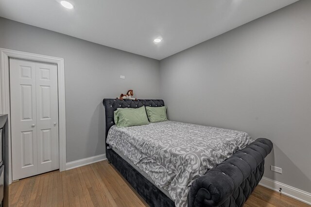 9712 W Shore Dr, Oak Lawn, IL 60453 - bedroom featuring wood finished floors and recessed lighting