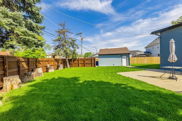 9712 W Shore Dr, Oak Lawn, IL 60453 - fenced backyard with a patio and an outdoor structure