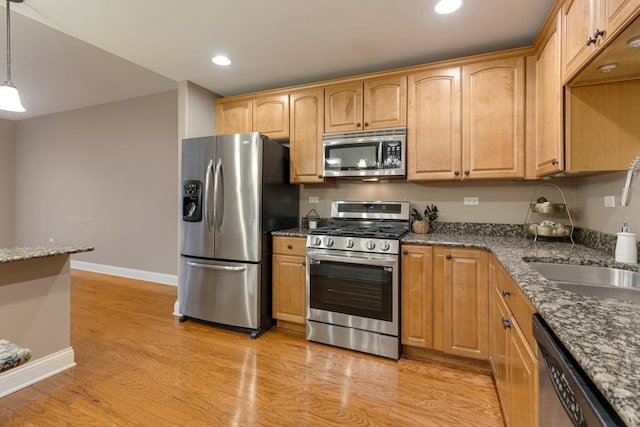 1210 N Foxdale Dr Unit 2-213, Addison, IL 60101 - photo 6