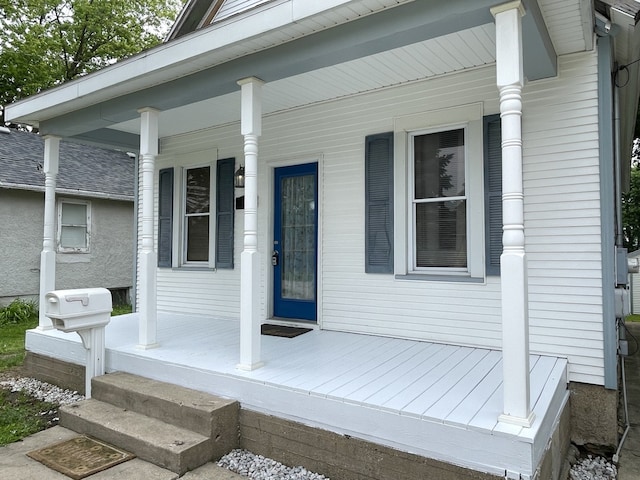 42 2nd St, Lasalle, IL 61301 - entrance to property featuring covered porch