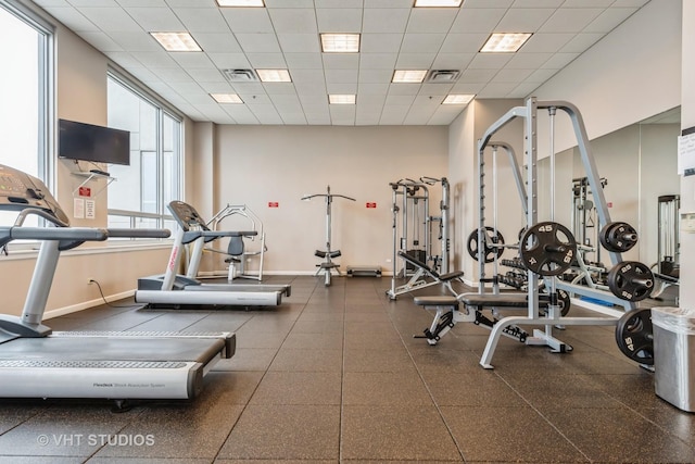 1841 S Calumet Ave Unit 1304, Chicago, IL 60616 - gym featuring a drop ceiling and baseboards