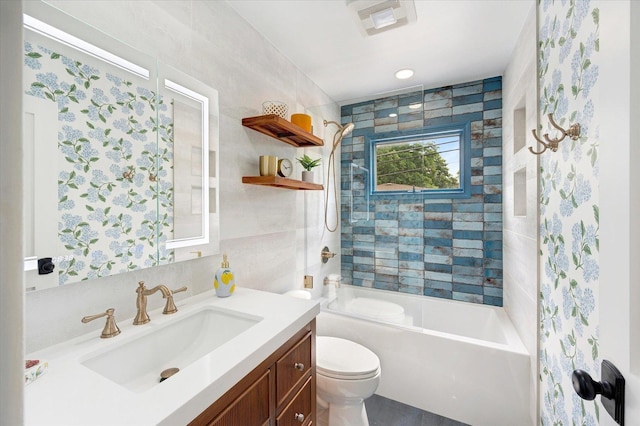 602 E Park Ave, Elmhurst, IL 60126 - bathroom featuring vanity and shower / bath combination