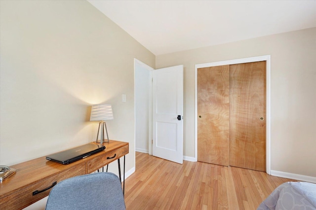 602 E Park Ave, Elmhurst, IL 60126 - home office with light wood-style floors