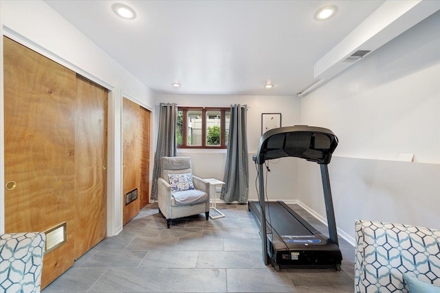 602 E Park Ave, Elmhurst, IL 60126 - exercise area featuring recessed lighting