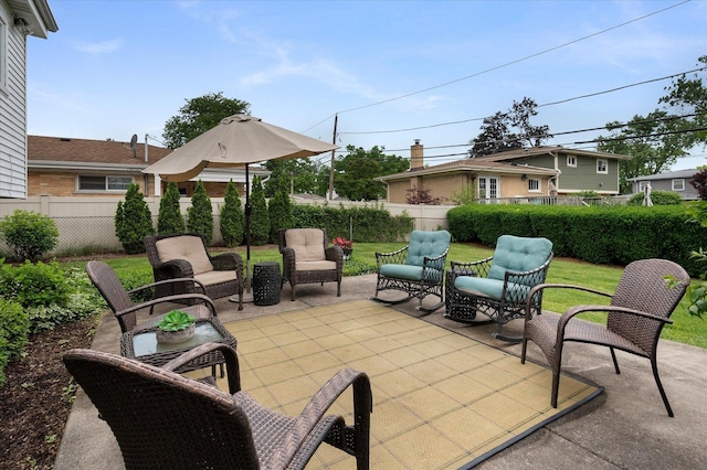 602 E Park Ave, Elmhurst, IL 60126 - fenced backyard featuring a patio and an outdoor living space