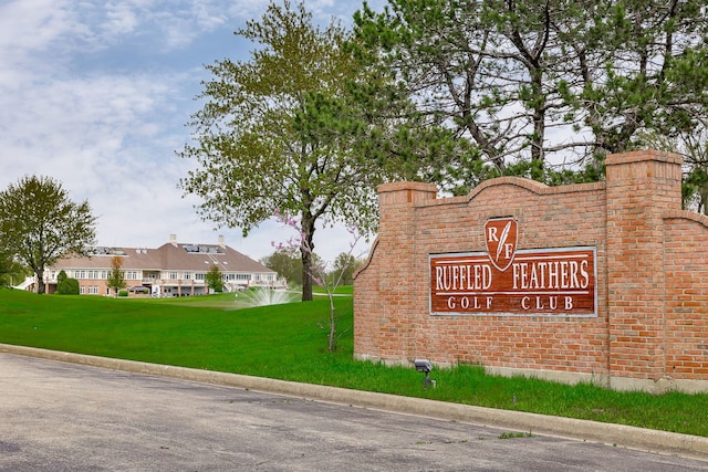 7 Loblolly Ct, Lemont, IL 60439 - community / neighborhood sign featuring a lawn