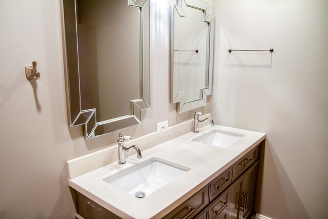 535 E Jefferson St Unit 2C, Bensenville, IL 60106 - bathroom featuring double vanity