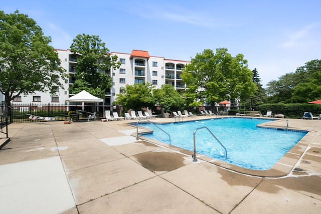 475 Plum Creek Dr Unit 111, Wheeling, IL 60090 - photo 4