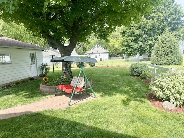 411 1st Ave, Ottawa, IL 61350 - view of yard