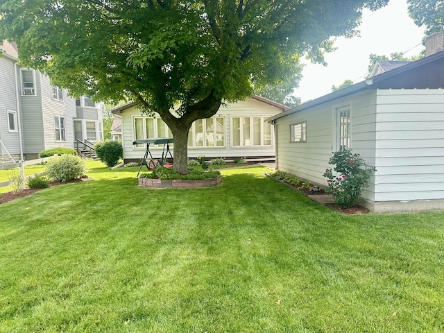 411 1st Ave, Ottawa, IL 61350 - view of green lawn