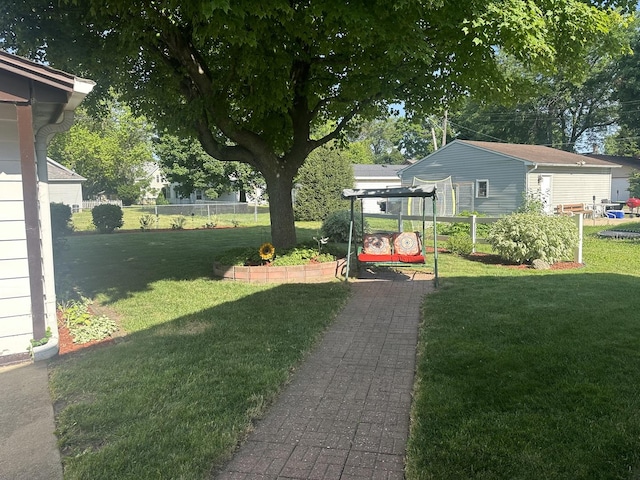 411 1st Ave, Ottawa, IL 61350 - view of yard