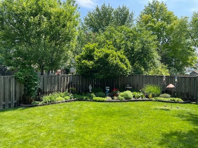 747 Warwick Ct, Carol Stream, IL 60188 - view of fenced backyard