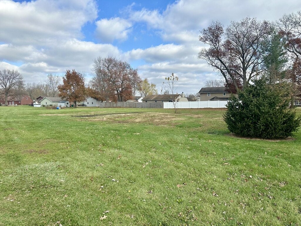 226 S Hossack St, Seneca, IL 61360
