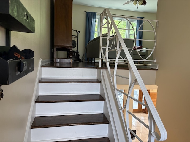 535 N Midlothian Rd, Mundelein, IL 60060 - view of stairway