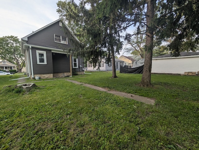 1350 E Chestnut St, Kankakee, IL 60901 - view of green lawn