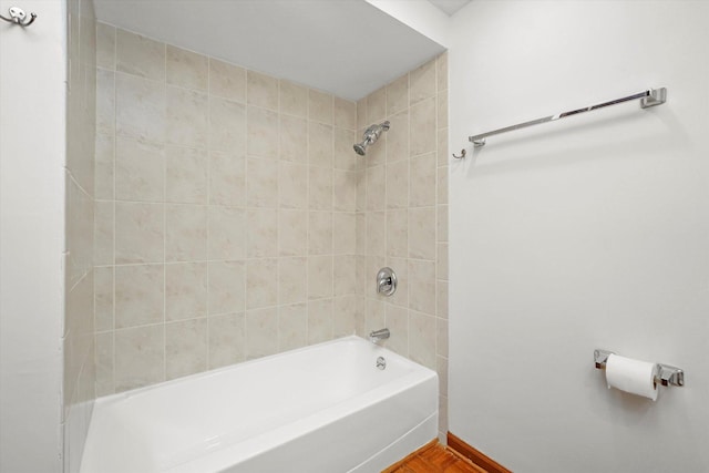 1554 Chickasaw Dr, Naperville, IL 60563 - full bathroom featuring tub / shower combination and baseboards