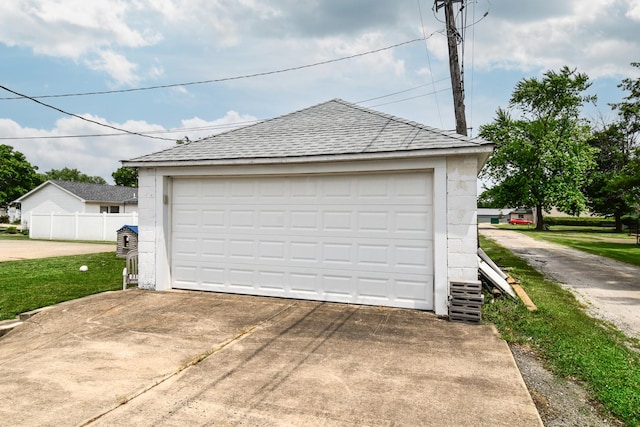 109 E Seminole St, Dwight, IL 60420 - view of detached garage