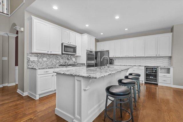 414 Morgan Ln, Fox River Grove, IL 60021 - photo 2