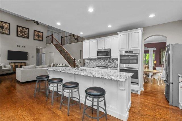 414 Morgan Ln, Fox River Grove, IL 60021 - photo 4