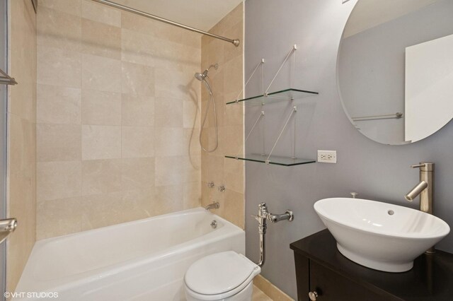 3550 N Lake Shore Dr Unit 1901, Chicago, IL 60657 - full bathroom with shower / tub combination and vanity