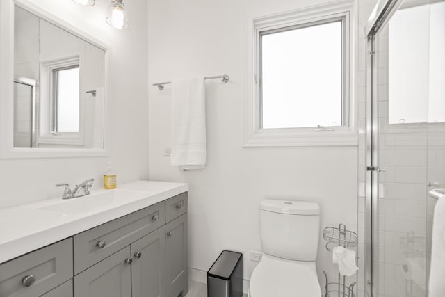 643 Custer Ave, Evanston, IL 60202 - bathroom with vanity and tiled shower