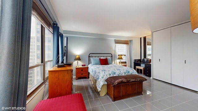 5050 S E End Ave Unit 9C, Chicago, IL 60615 - view of tiled bedroom