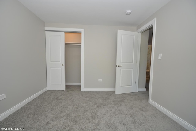 816 Blackhawk Dr, University Park, IL 60484 - unfurnished bedroom with carpet flooring and a closet